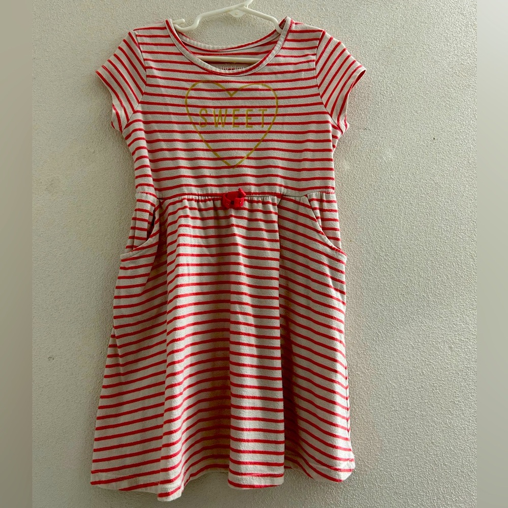 🦋 Striped dark coral/pink and White Kids Dress size 5